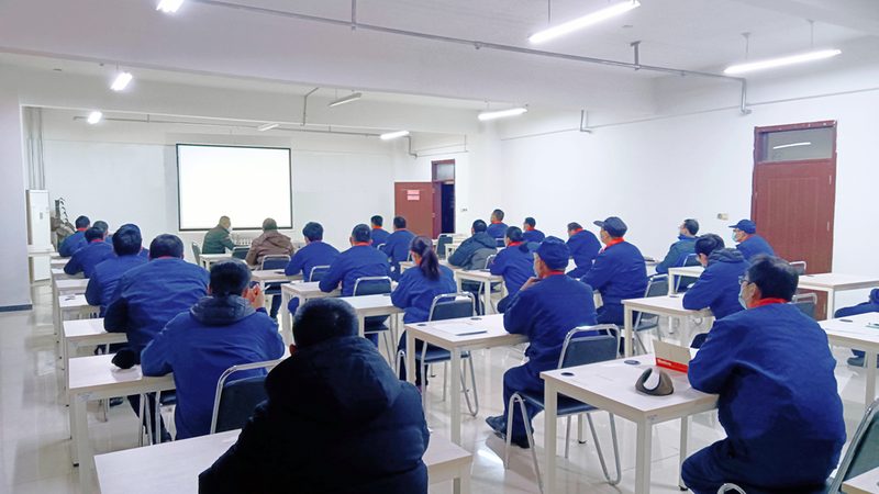 小标题：街舞培训，不仅仅是舞步的学习